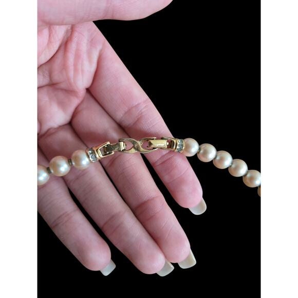 Faux pearl and diamond necklace - Picture 3 of 3